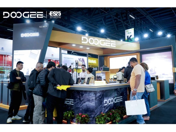 This brand, which started in Huaqiangbei, has achieved an annual revenue of 2 billion RMB.